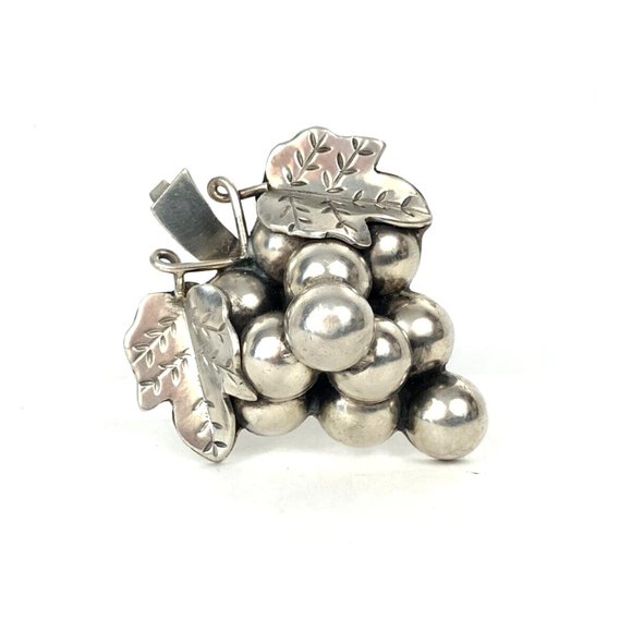 Taxco Mexican Sterling Silver 925 Grape Bundle Pin Pendant Vintage Pre-O… - Picture 1 of 4